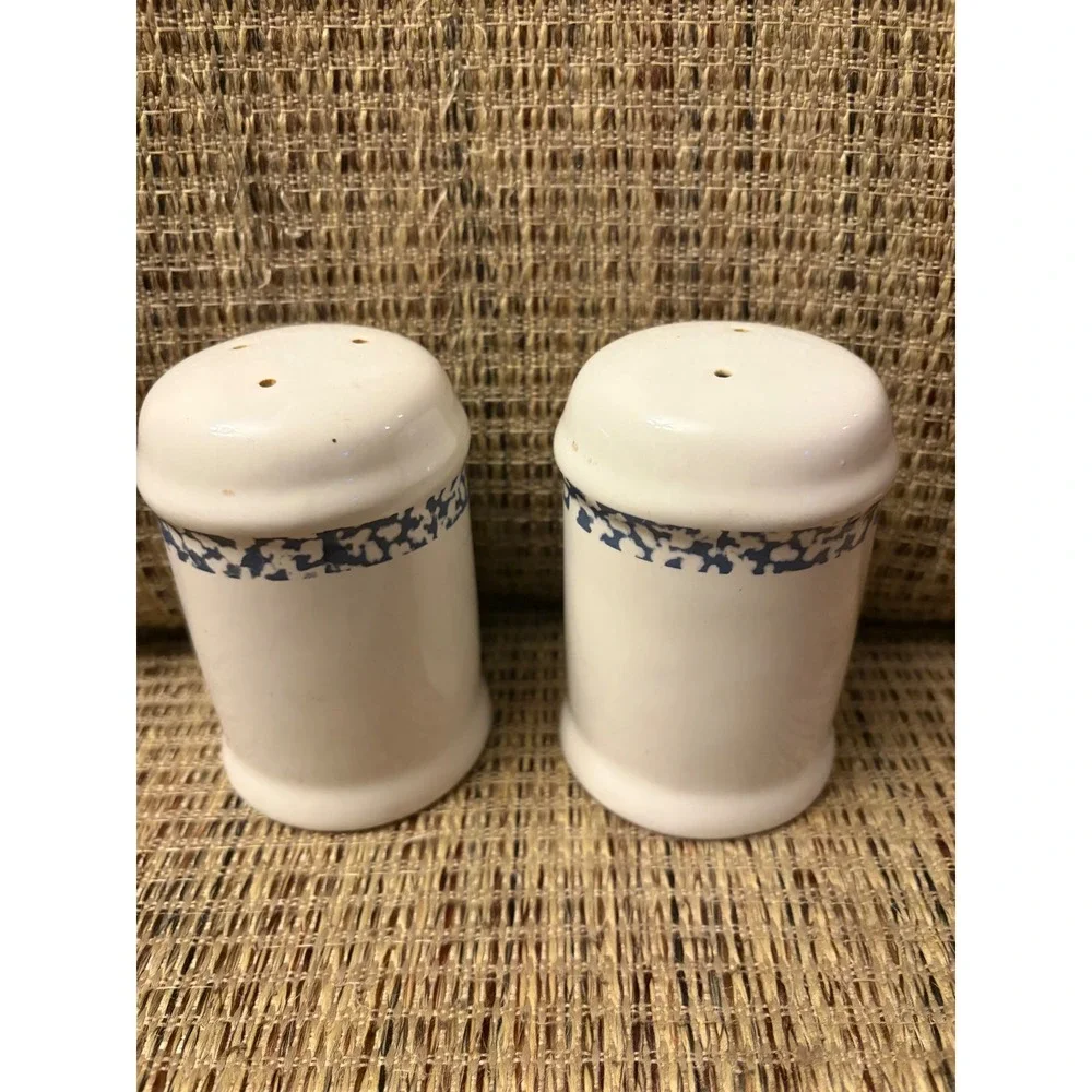 Jay Imports Ceramic Salt and Pepper Shakers Blue Hearts Farmhouse Vintage Style
